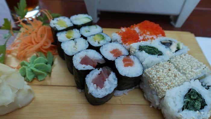 does-rice-need-to-be-cold-to-make-sushi-easy-homemade-sushi