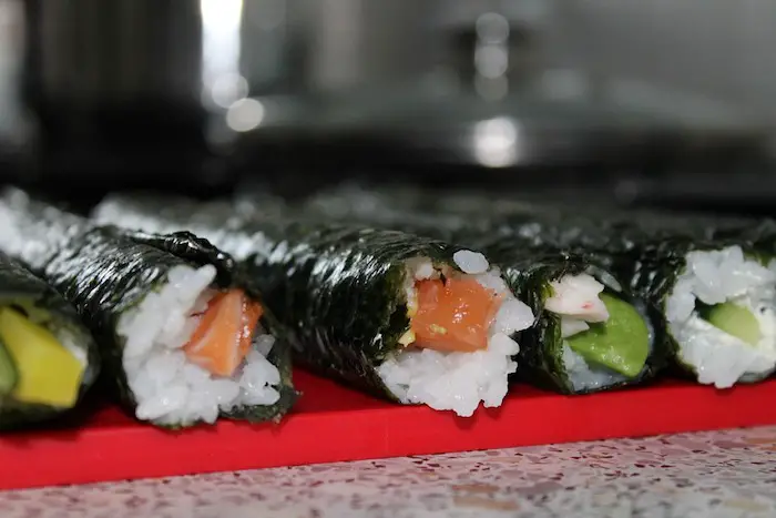 Featured image of post How to Make Best Sushi Rolls For Beginners